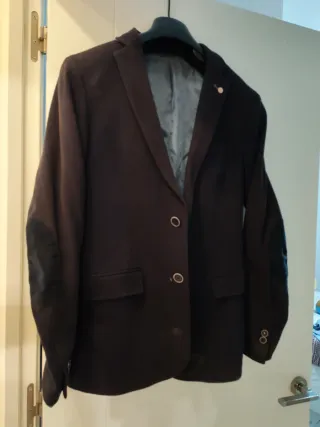 AMERICANA NEGRA CON CODERAS