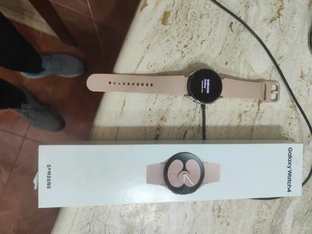 Samsung Galaxy Watch 4 Rosa