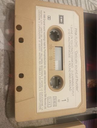 Pink Floyd Delicate Sound of Thunder 2 Cassette
