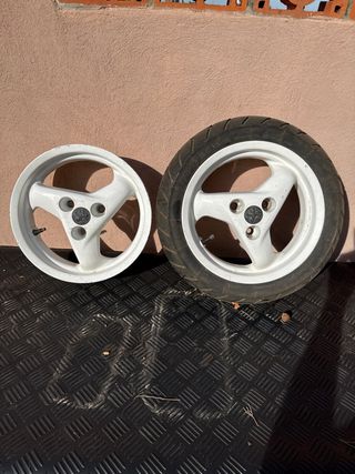 Llantas Peugeot Speedfight