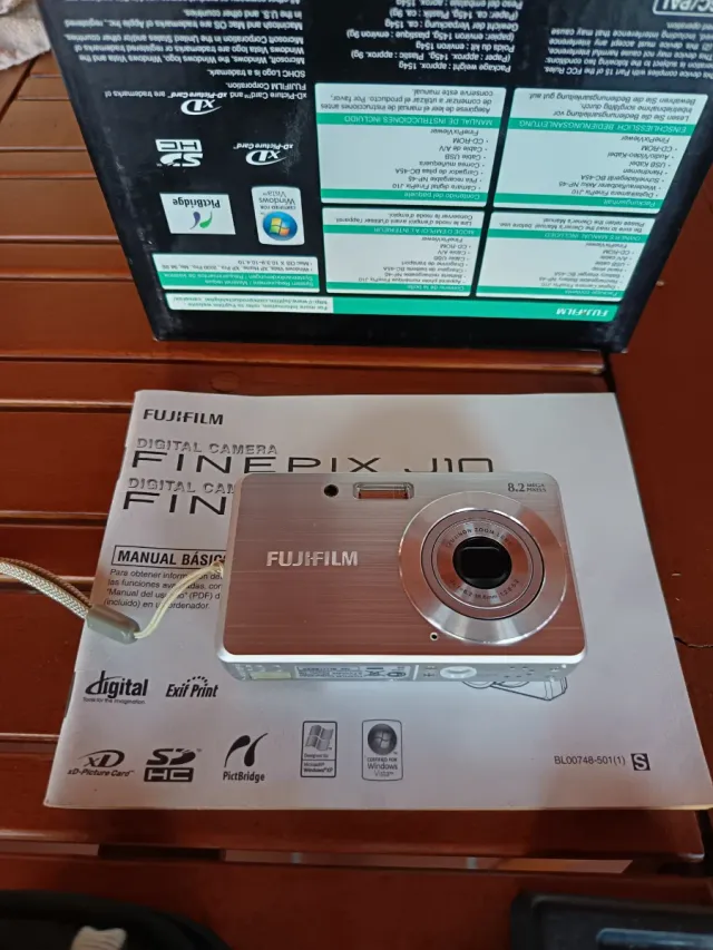 Cámara Fujifilm Finepix J10 Plata