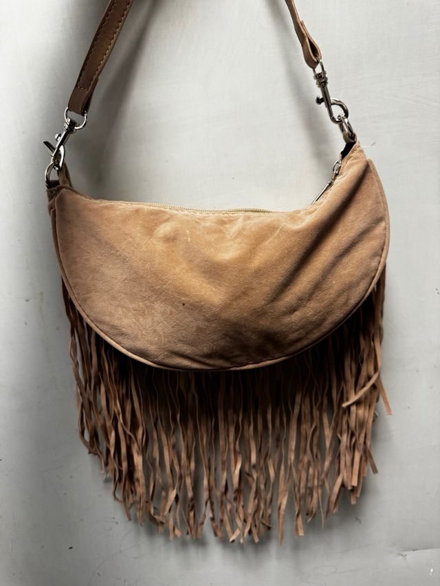 Bolso Emery Rose flecos y tachuelas