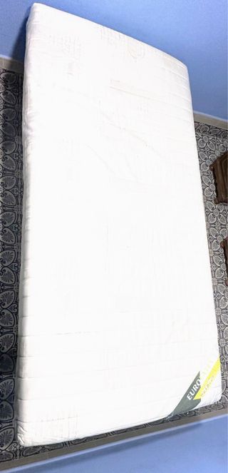 Cama articulada eléctrica con colchón