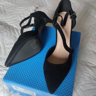 Zapatos tacón fino punta ante negro talla 40