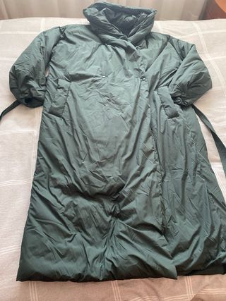 Abrigo largo verde Zara mujer