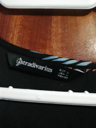 Blusa Stradivarius floral talla L