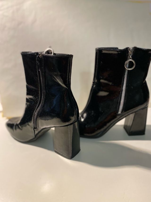 Botines negros charol tacón ancho Talla 38