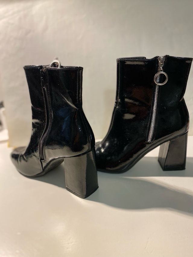 Botines negros charol tacón ancho Talla 38