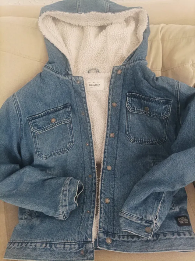 Chaqueta vaquera Pull&Bear forrada Talla L