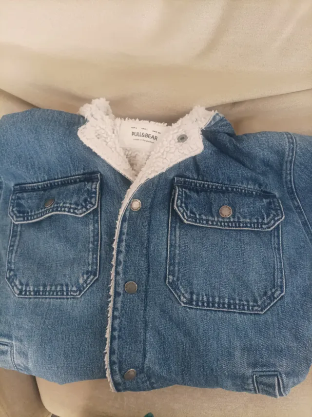 Chaqueta vaquera Pull&Bear forrada Talla L
