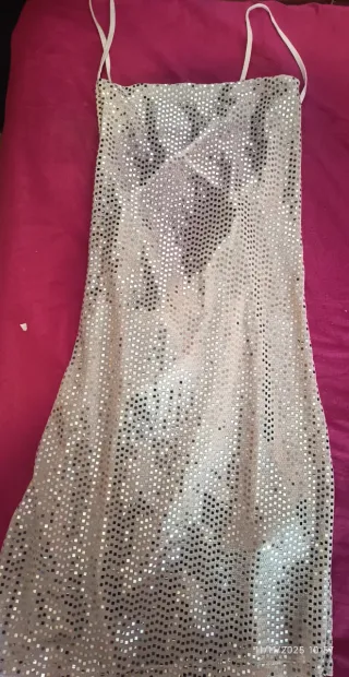 Vestido de fiesta lentejuelas plateadas