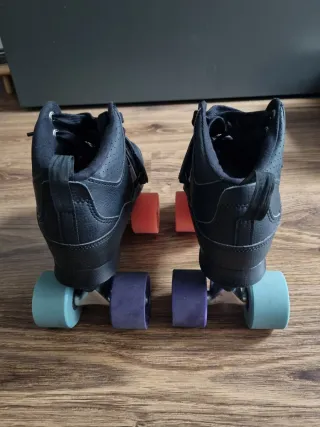 Patines de 4 ruedas negros pie 39