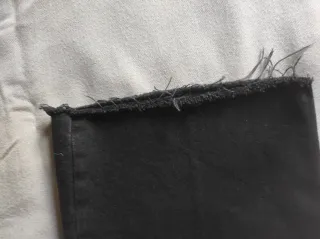 Pantalón vaquero negro flare