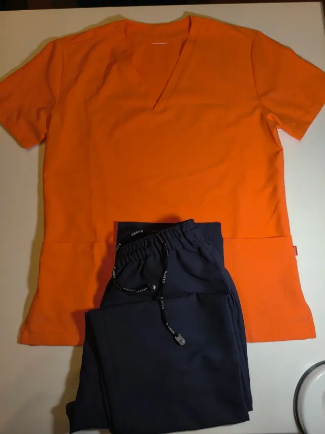 Casaca Velilla Naranja y Pantalón Gary Azul