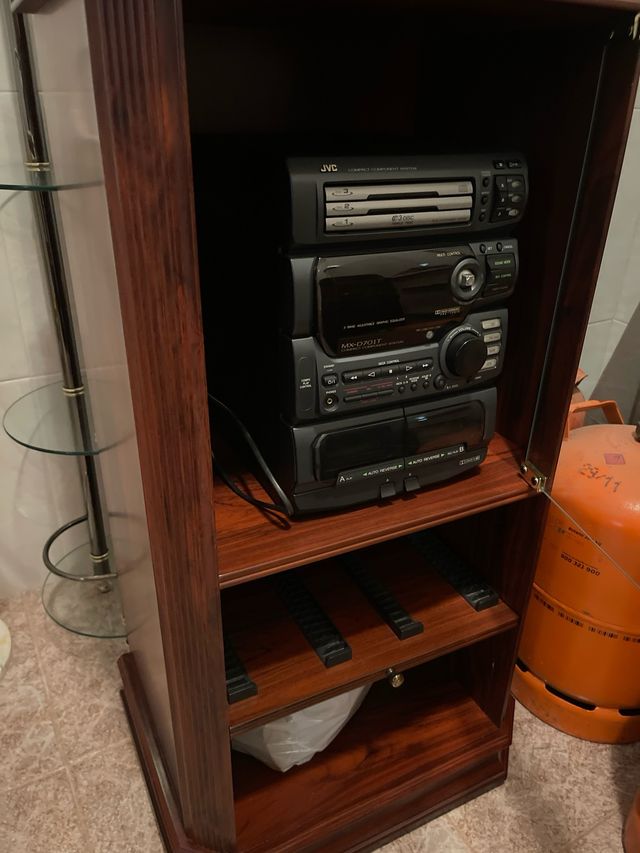 Mueble clásico equipo música madera y cristal
