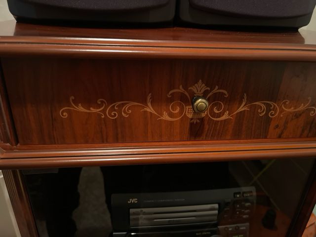 Mueble clásico equipo música madera y cristal