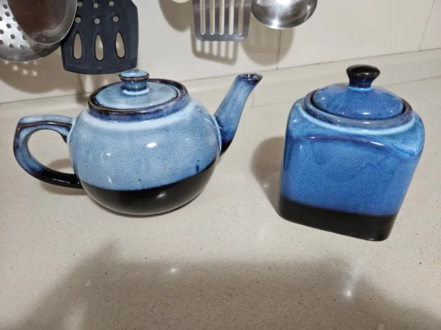 Fantástico juego de café en cerámica nuevo