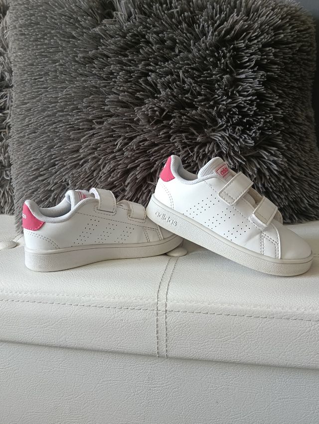 Zapatillas niña Adidas Blancas y Rosas Velcro