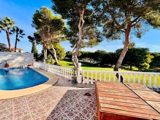 Chalet en venta en Campos de Golf - Villa Martin - Los Dolses en Orihuela