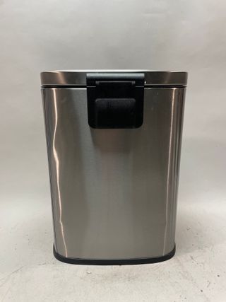 Cubo Basura Pedal Níquel Amazon Basics 12L