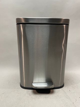 Cubo Basura Pedal Níquel Amazon Basics 12L