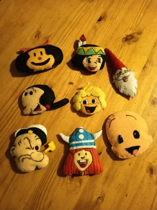 Broches o llaveros  fieltro.