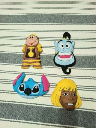 Broches o llaveros  fieltro.