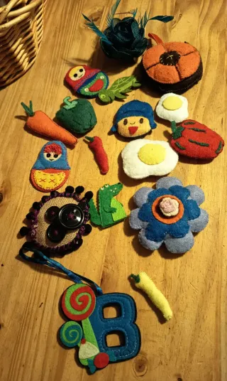 Broches o llaveros  fieltro.