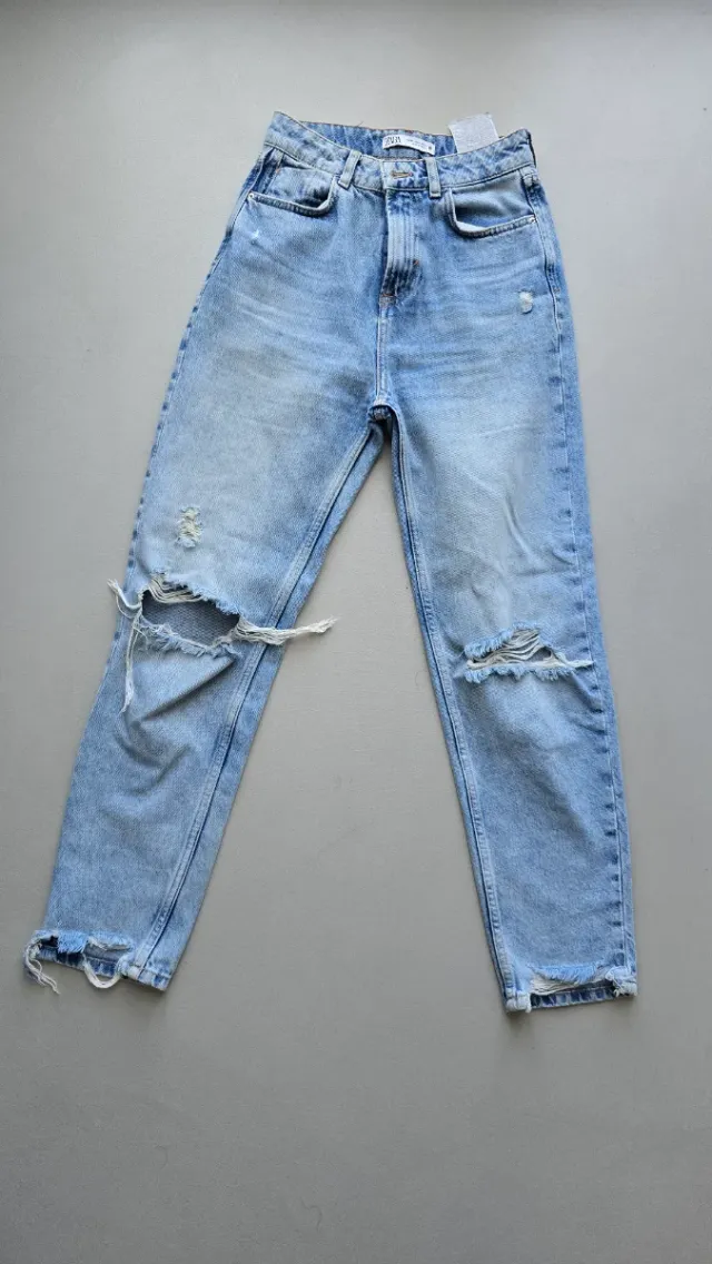 Jeans Zara strappati vita alta