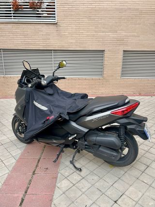 Yamaha XMAX 125