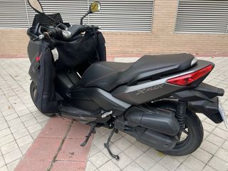 Yamaha XMAX 125