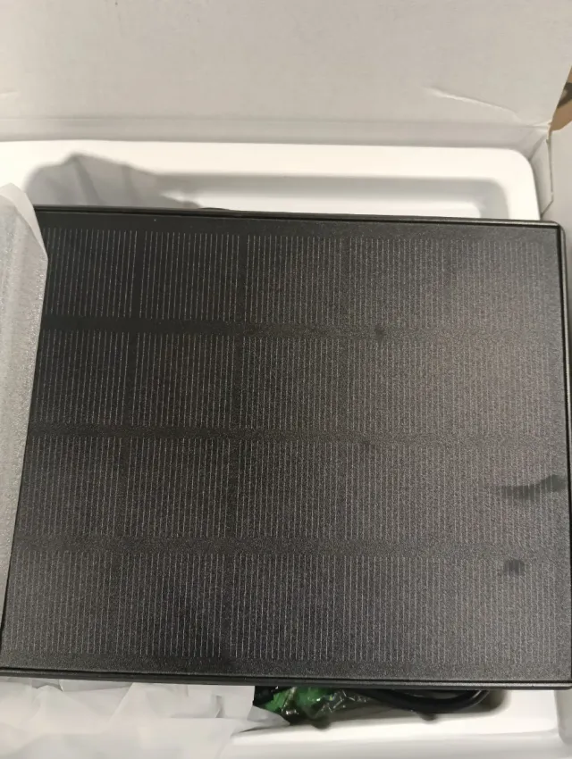 Telecamera Wi-Fi con Pannello Solare