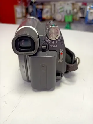 Videocámara Sony Handycam DCR-HC27