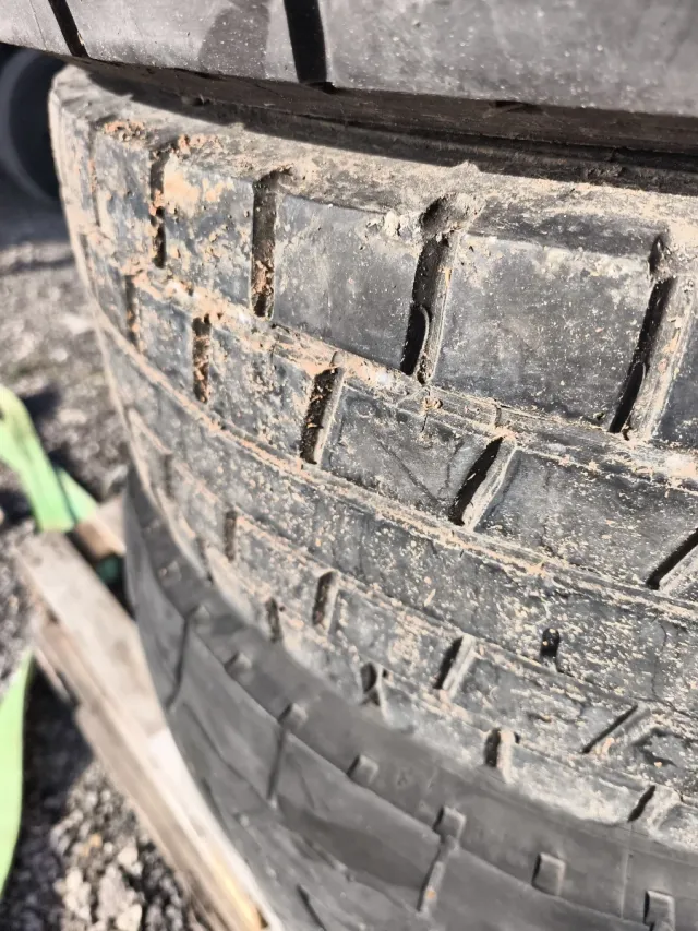 Neumáticos Camión 235/75 R 17.5