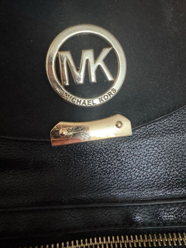Bolso Michael Kors Negro con solapa