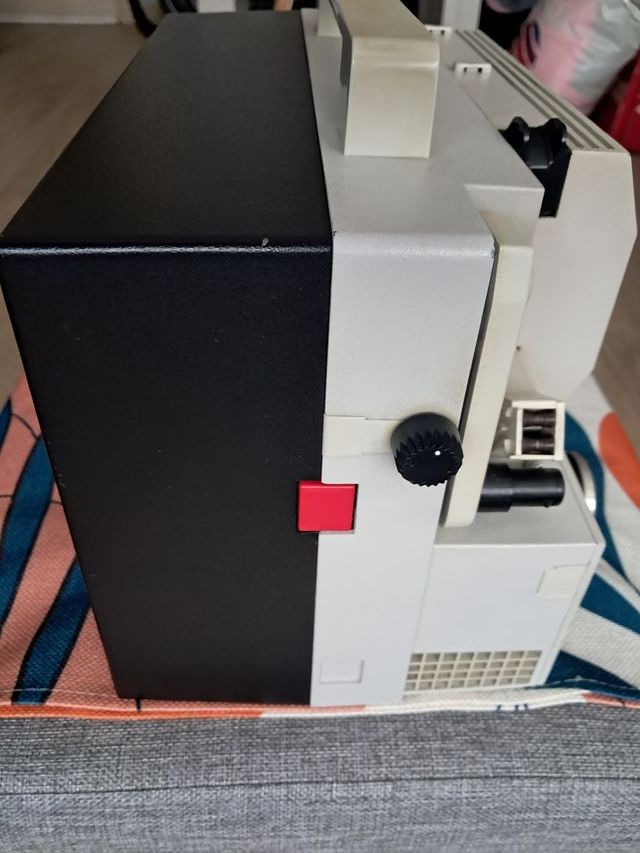 Proyector Eumig 820 Sonomatic Super 8 Vintage