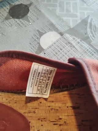 Sandalias UGG rosas talla 39.5