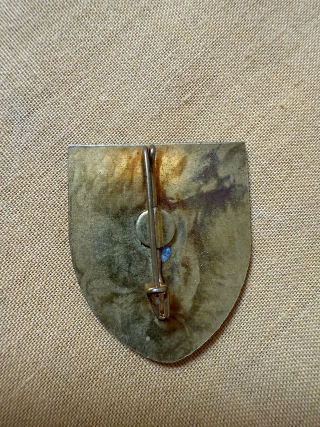 Pin esmaltado Candanchú 1560