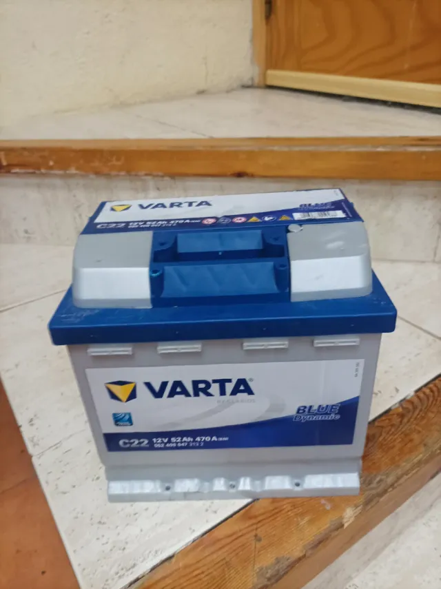 Batería Varta C22 Blue Dynamic 12V 52Ah 470A