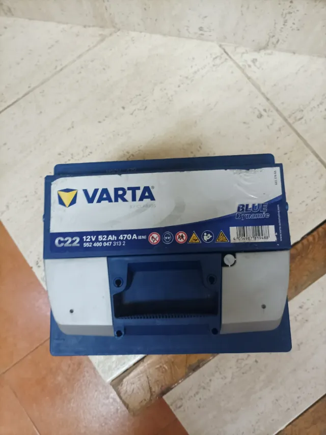 Batería Varta C22 Blue Dynamic 12V 52Ah 470A