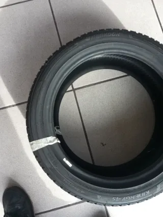 Neumático Hankook Kinergy 4S2 205/45 R16 83H