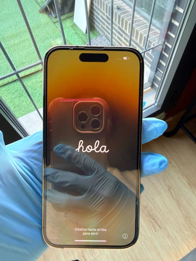 iPhone 14 Pro 128GB Dorado + Accesorios