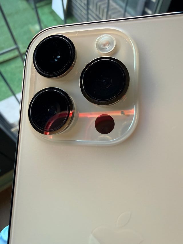 iPhone 14 Pro 128GB Dorado + Accesorios