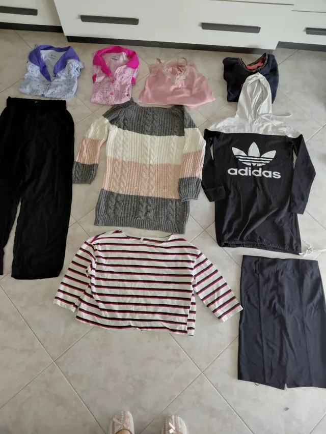 Set donna 3 pigiami, 3 maglia 1 pantalone e gonna