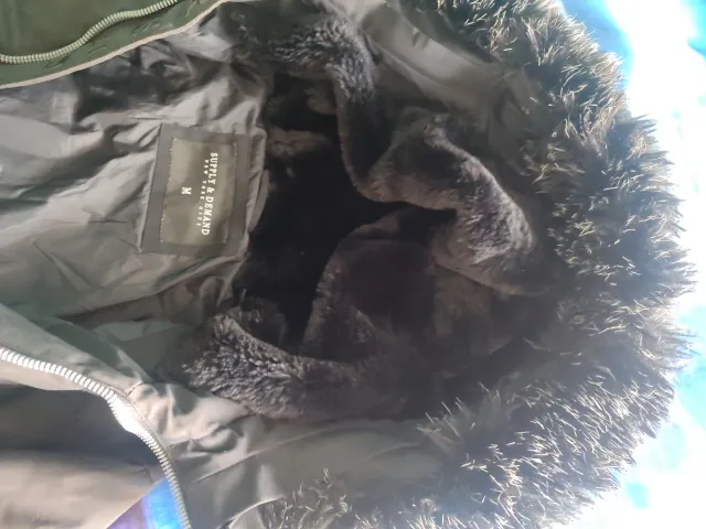 Cazadora Supply & Demand Negra