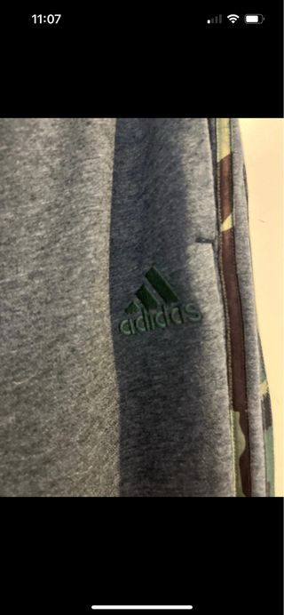 Chándal Adidas Talla M rayas Camuflaje