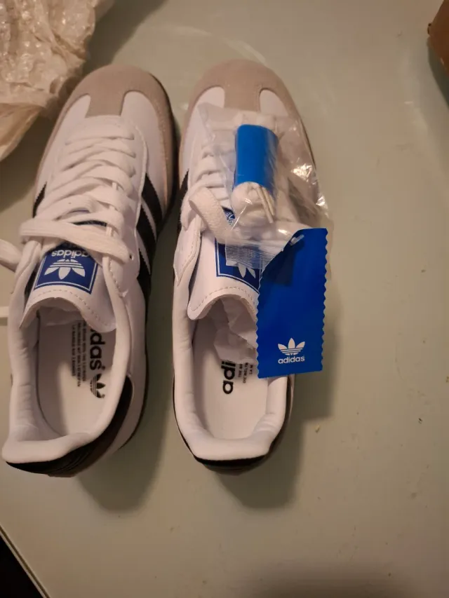 Zapatillas Adidas Samba Blancas y Negras