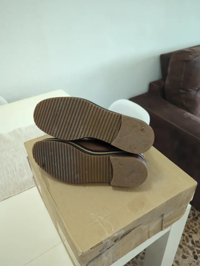 Botín de piel marrón