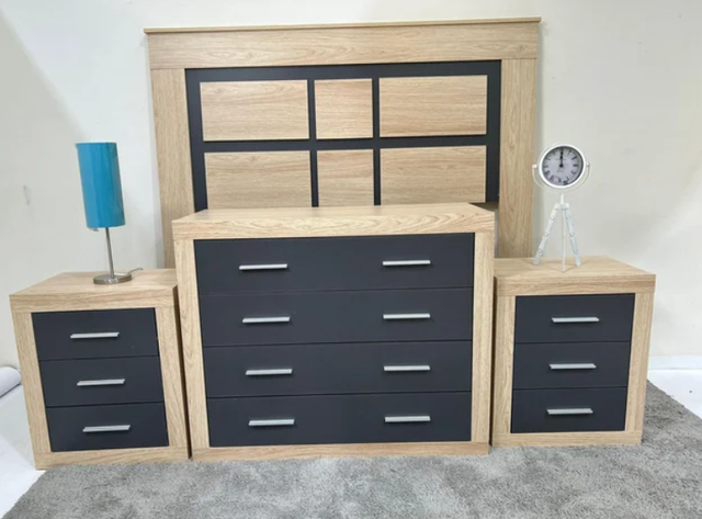 Conjunto de habitación: cómoda y mesitas