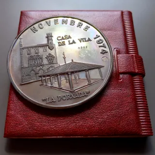 C001. Medalla Granollers, Casa Vila, Porxada 1974